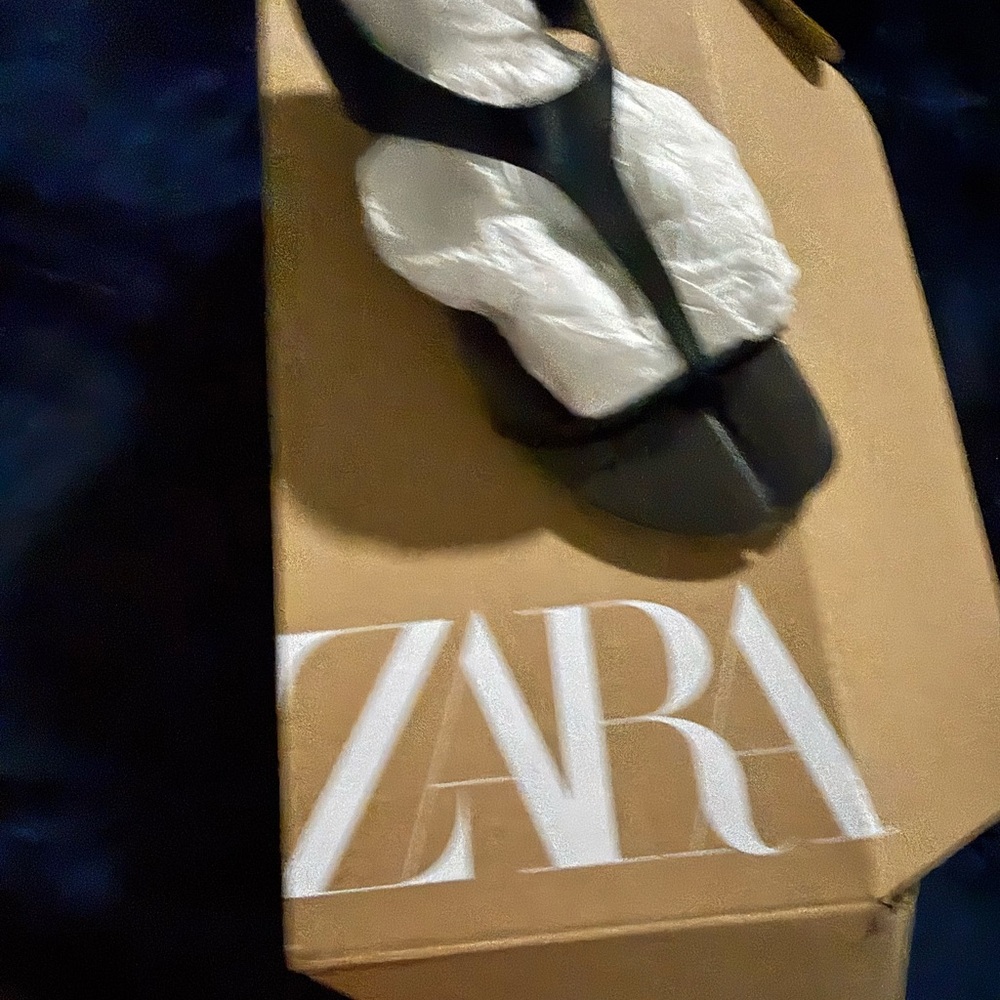 Zara Elegant Black Women's Sandals, new. - Picture 4 of 10